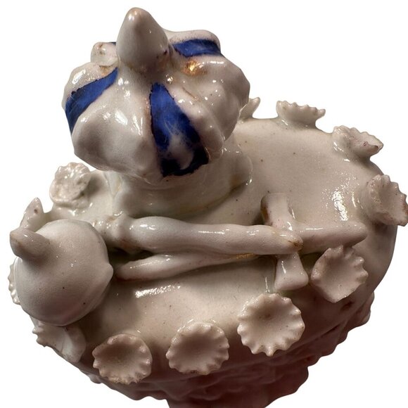 Fairing Box Crown Scepter Floral Vintage Trinket Box Porcelain Lid Antique - Picture 8 of 15